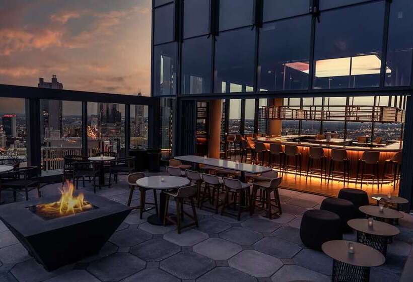 בית מלון כפרי Hilton Columbus Downtown