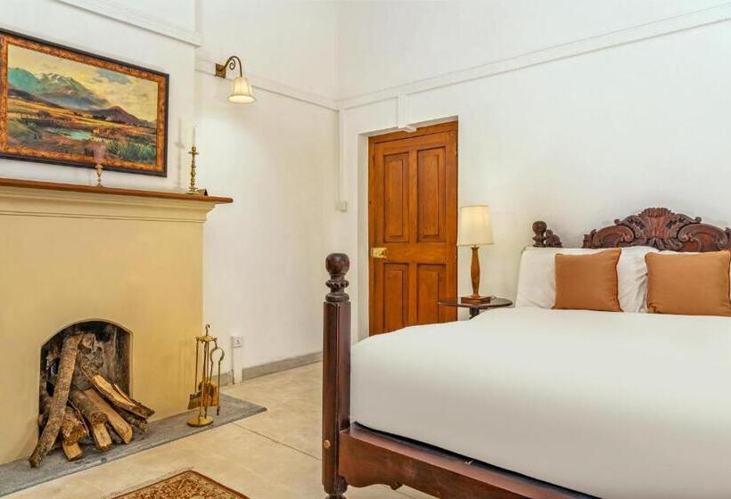 בית מלון כפרי Jetwing Warwick Gardens