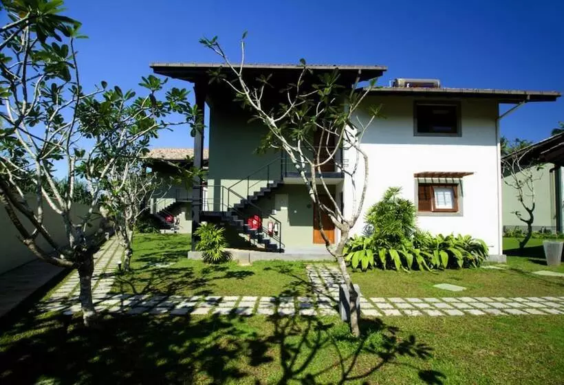 Отель Kamili Beach Villa, Kalutara