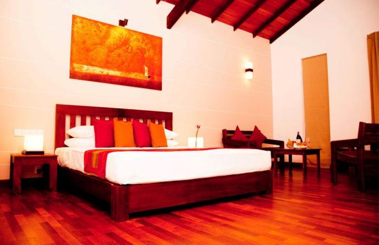 Отель Kamili Beach Villa, Kalutara