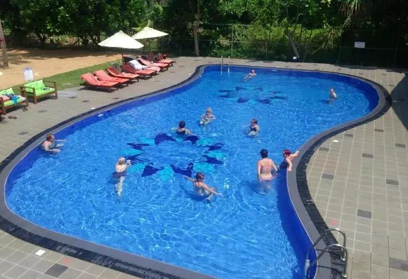 Отель Kamili Beach Villa, Kalutara