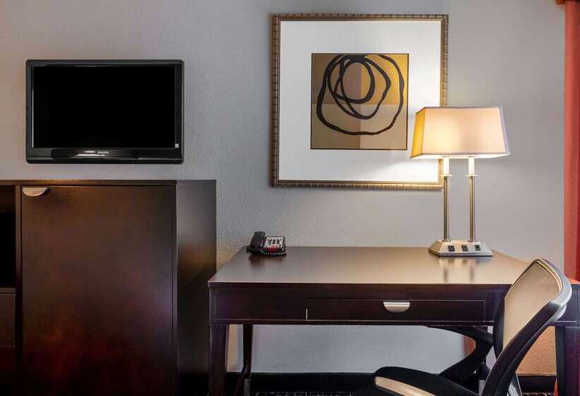 فندق La Quinta By Wyndham Lumberton