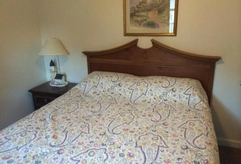 فندق Lodge At Kennebunk