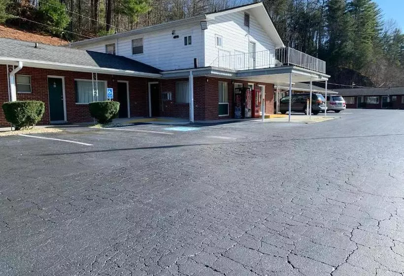 Отель Regal Inn Clayton