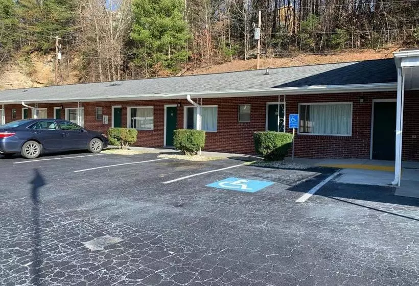 Отель Regal Inn Clayton