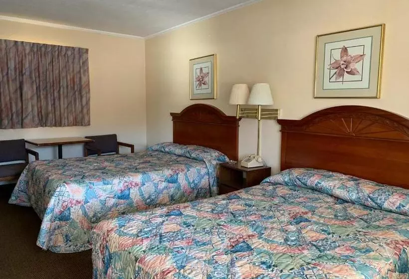 Отель Regal Inn Clayton