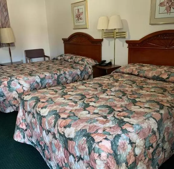 Отель Regal Inn Clayton