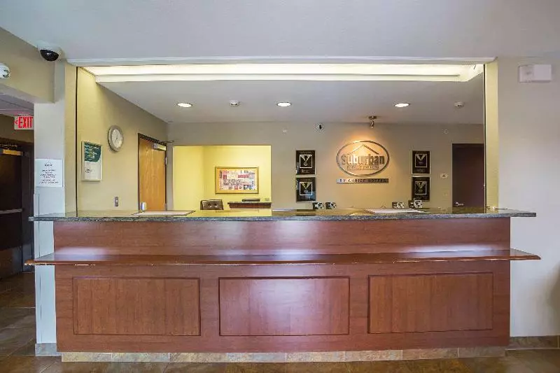 호텔 Suburban Studios Clarksvillelouisville North