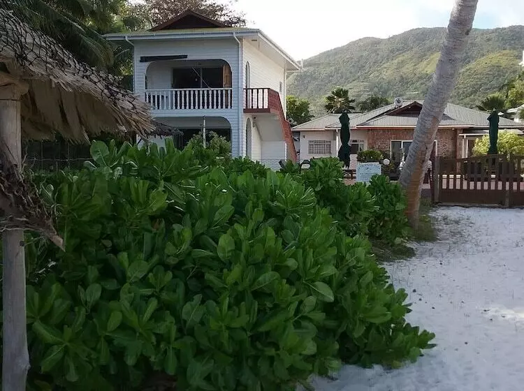 Le Tropique Villa Adults Only