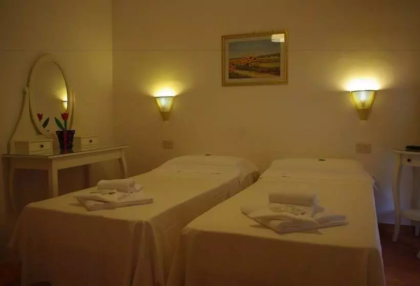 تختخواب و صبحانه Il Girasole High Quality Inn
