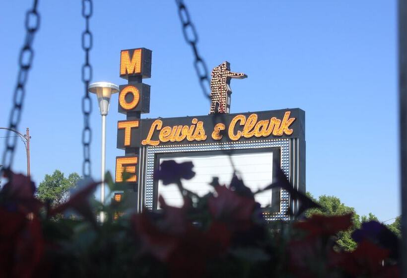 Lewis & Clark Motel   Bozeman