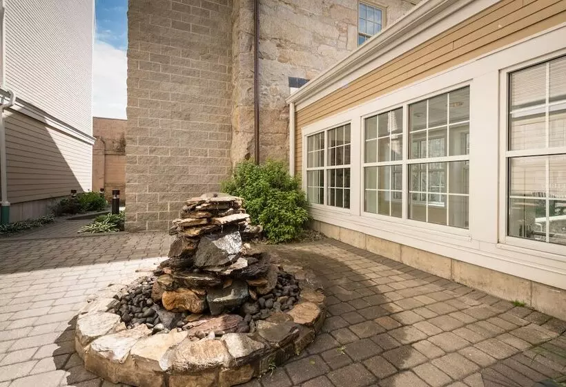 Fairfield Inn And Suites By Marriott New Bedford