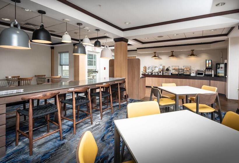 Fairfield Inn And Suites By Marriott New Bedford