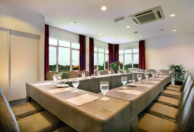 Favehotel Cenang Beach Langkawi