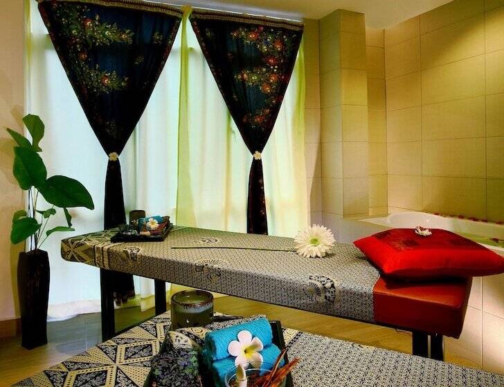 Favehotel Cenang Beach Langkawi