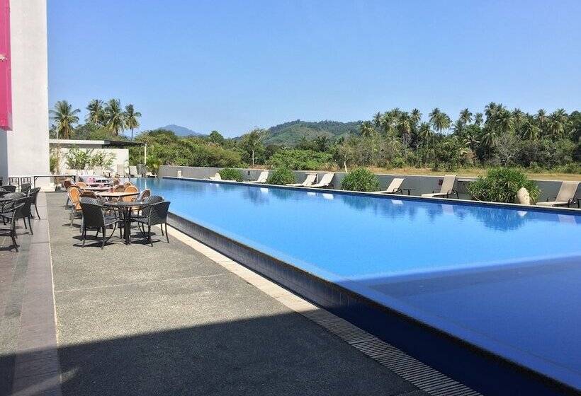 Favehotel Cenang Beach Langkawi