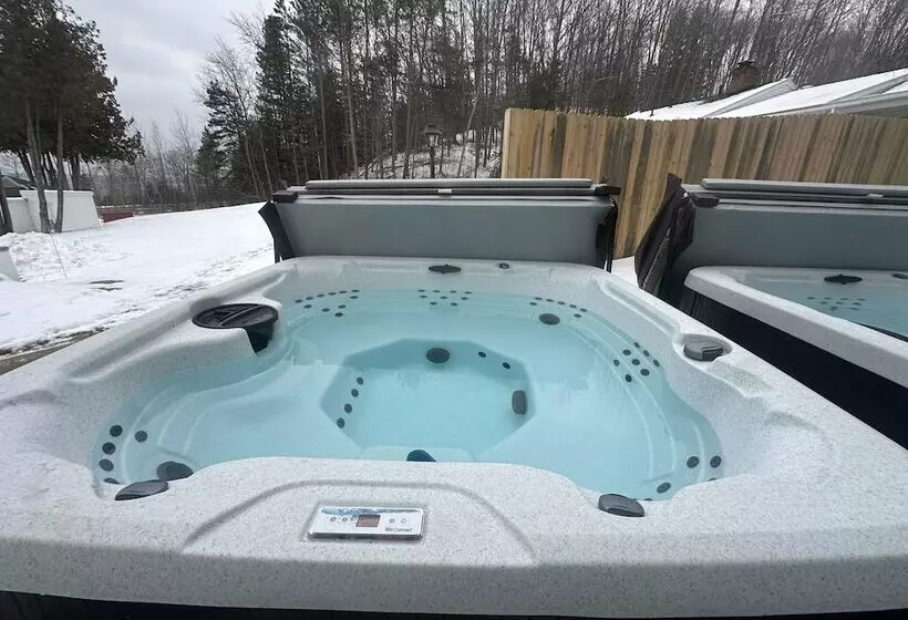 فندق Bay Inn Of Petoskey