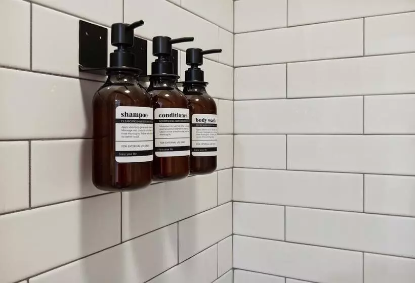 فندق Bay Inn Of Petoskey