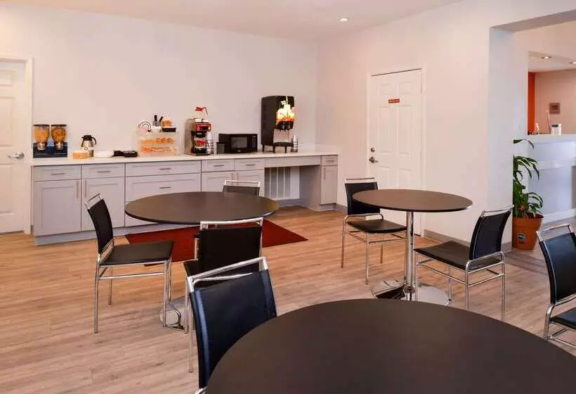 Otel Econo Lodge Inn & Suites Port Arthur Near Sabine Pass