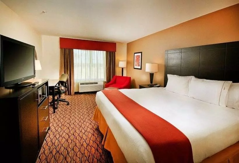 Holiday Inn Express Hotel And Suites Pearsall, An Ihg