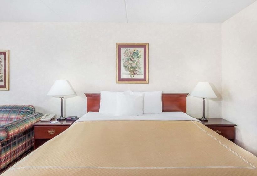 Отель Knights Inn Greeneville