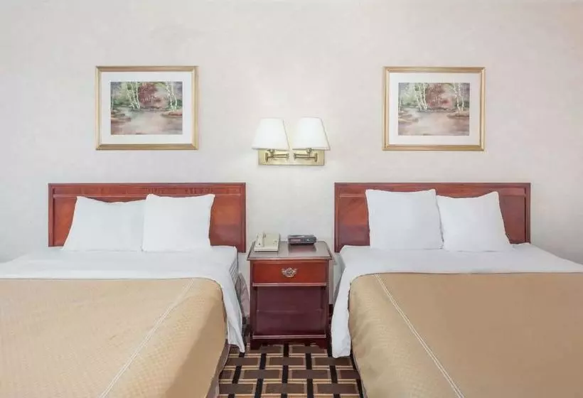 Hotelli Knights Inn Greeneville