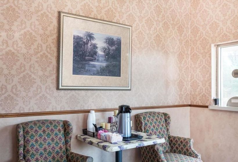 Отель Knights Inn Greeneville