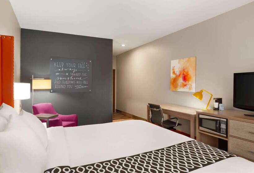 בית מלון כפרי La Quinta By Wyndham Lackawanna