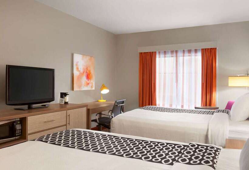 בית מלון כפרי La Quinta By Wyndham Lackawanna