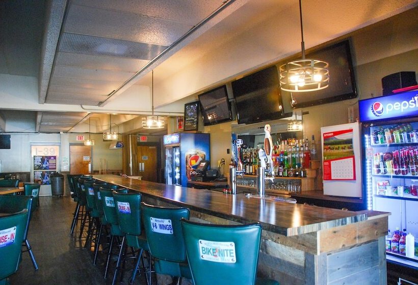 בית מלון כפרי Sunlac Inn Lakota