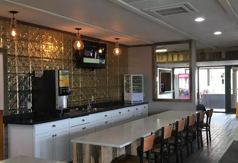 ホテル Sunlac Inn Lakota