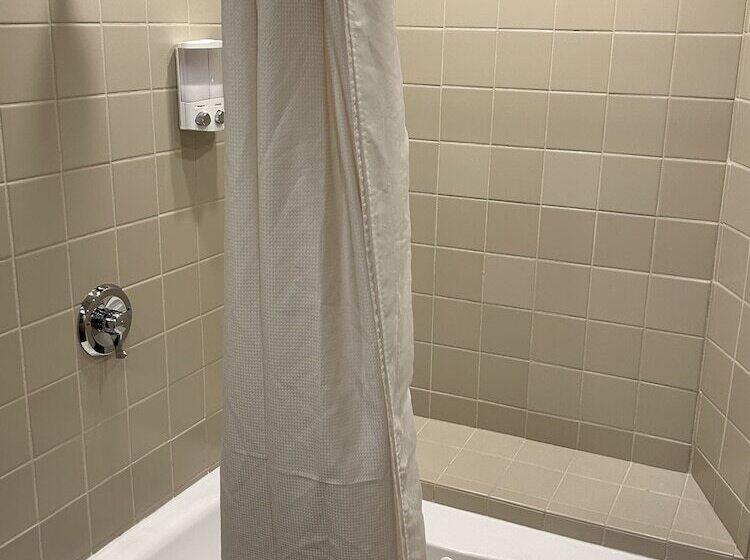 فندق The Common Man Inn & Restaurant