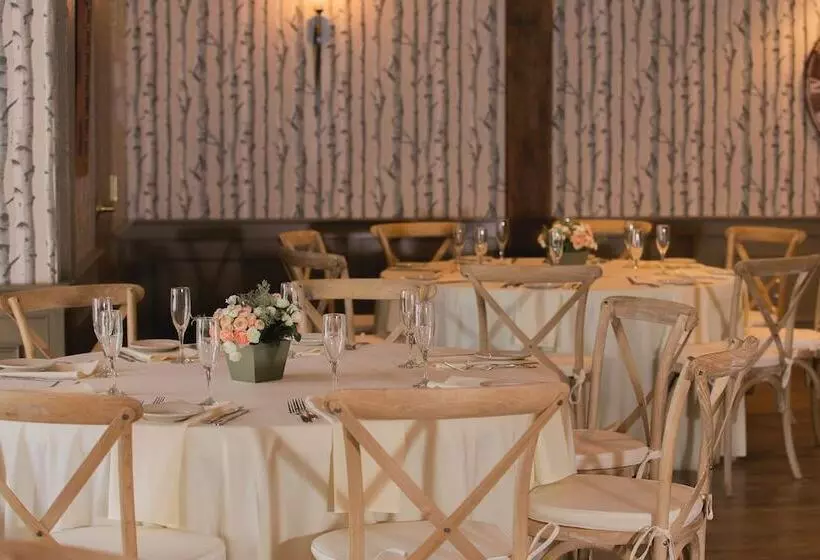 酒店 The Common Man Inn & Spa