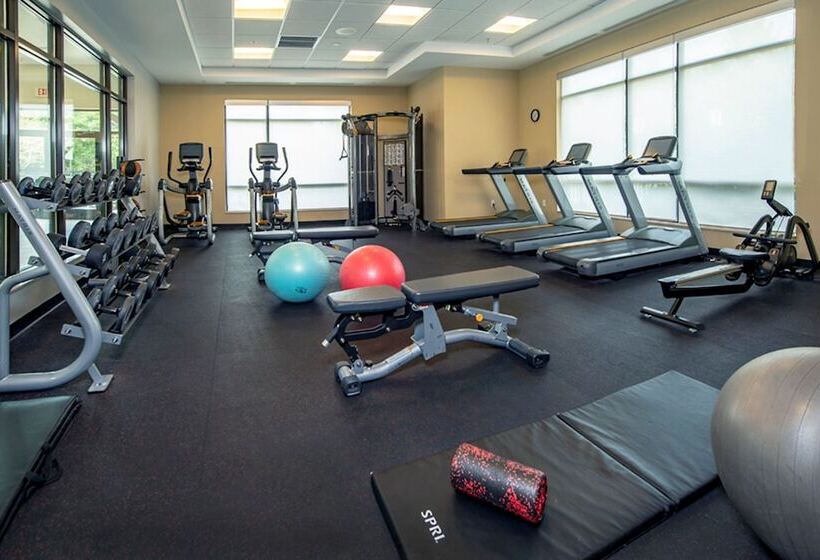 Отель Towneplace Suites By Marriott Frederick