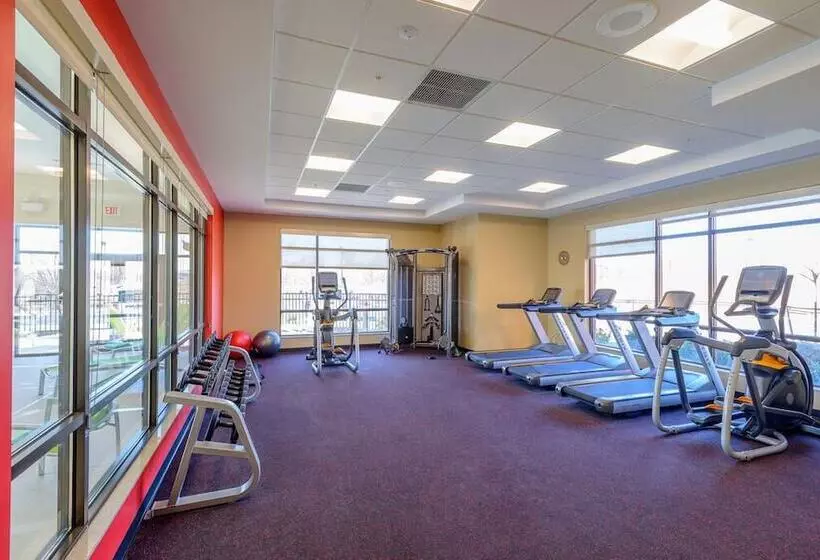 Отель Towneplace Suites By Marriott Frederick