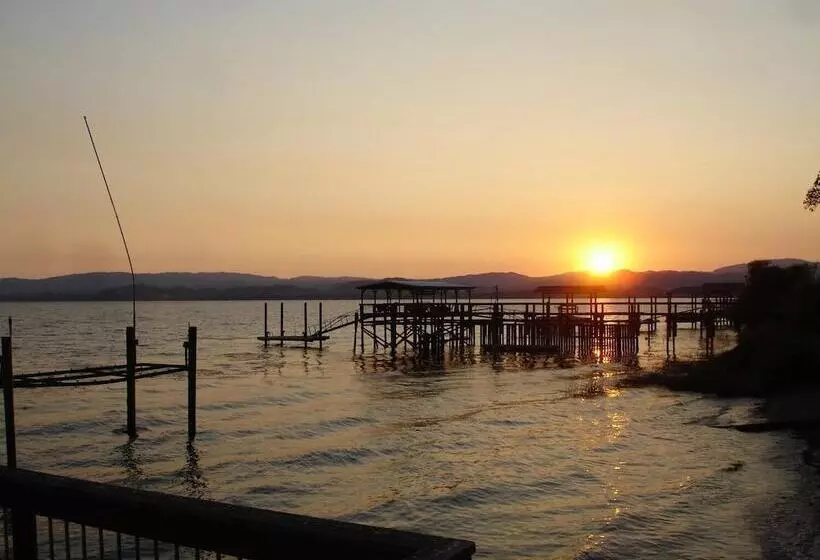 汽车旅馆 Lakeview Inn Lucerne