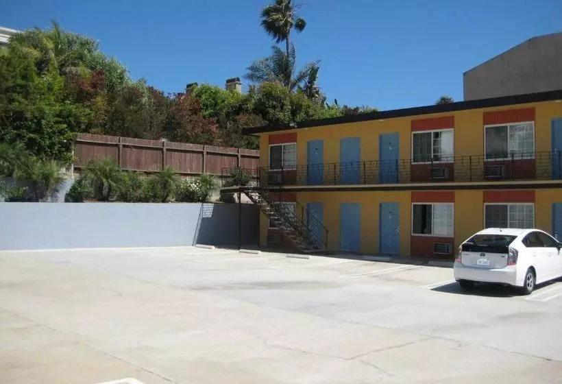 Мотель Pacific Coast Inn