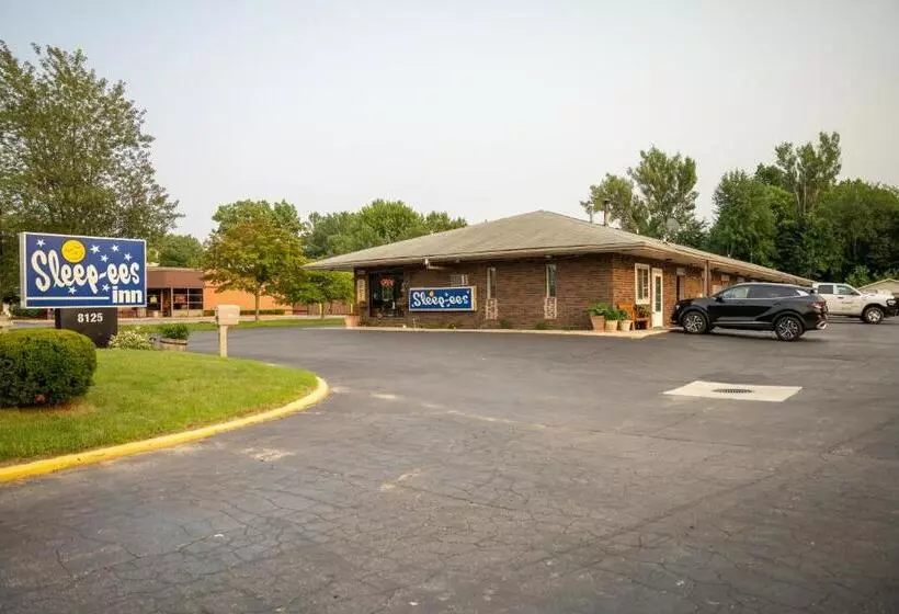 汽车旅馆  Sleep Ees Inn, Saginaw & Shields