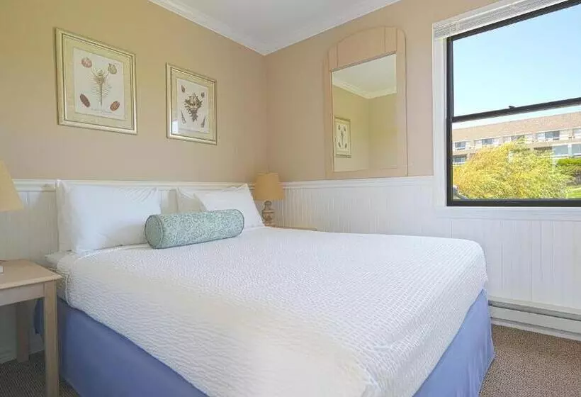 Beachcomber Resort At Montauk