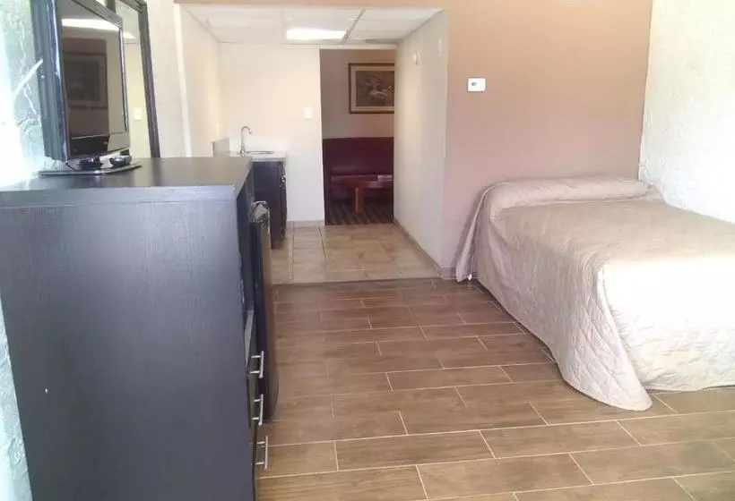Cozy Crest Motel