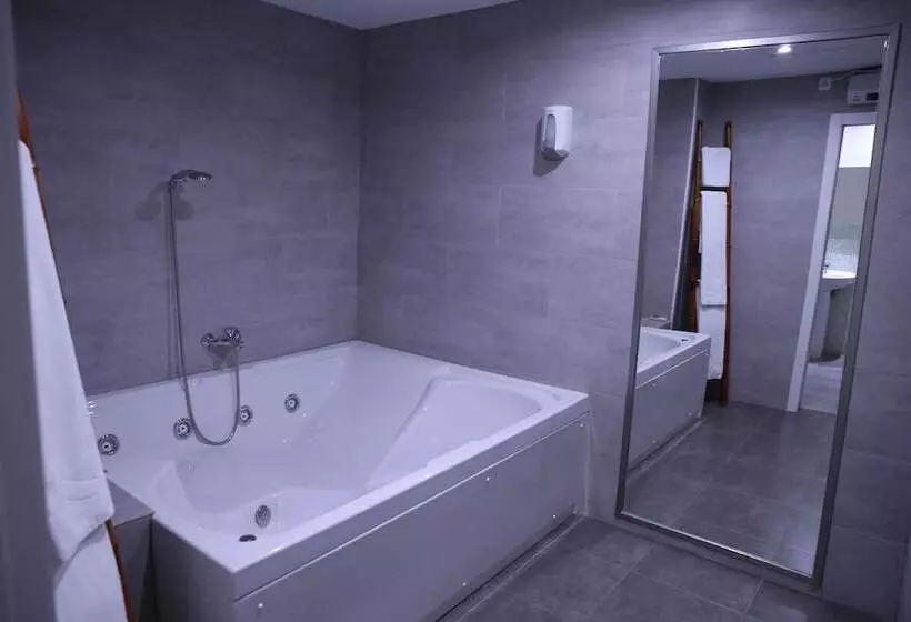 فندق فئة نجمة واحدة Casual Civilizaciones Valencia