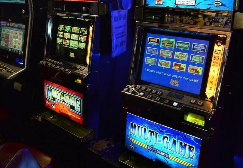 فندق Bicentennial Inn