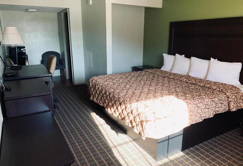 בית מלון כפרי Budget Inn Toledo Maumee