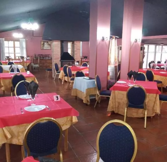 فندق L Ermita Casa Ripo