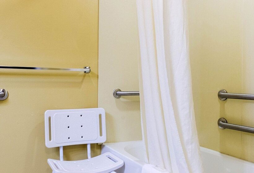 فندق Mainstay Suites Minot