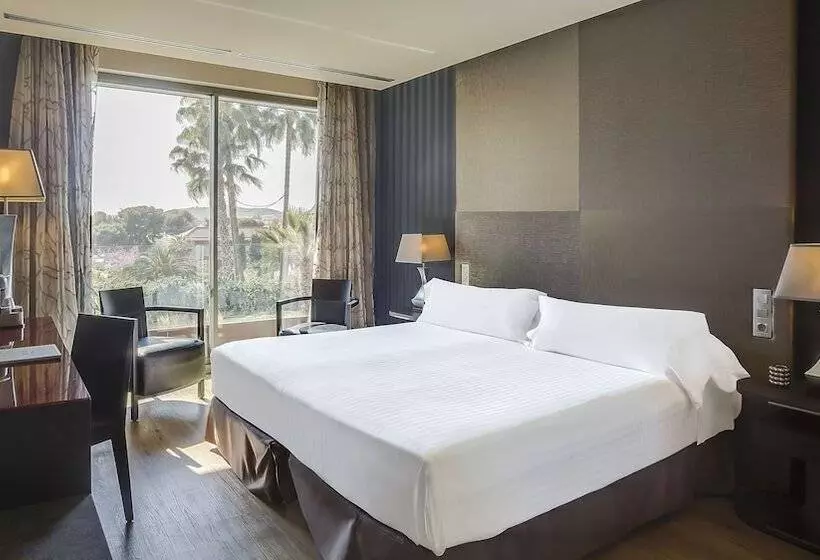 Отель Mim Sitges & Spa