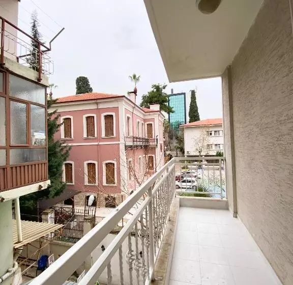 هتل Nergiz Boutique