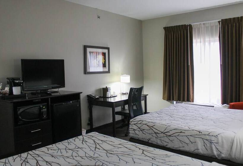 فندق Parkwood Inn & Suites