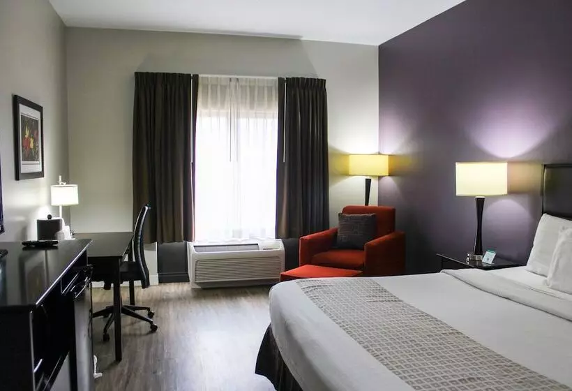 ホテル Parkwood Inn & Suites