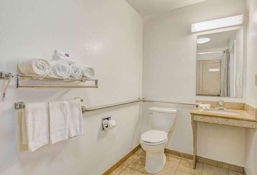 فندق Studio 6 Opelika, Al   Auburn Al